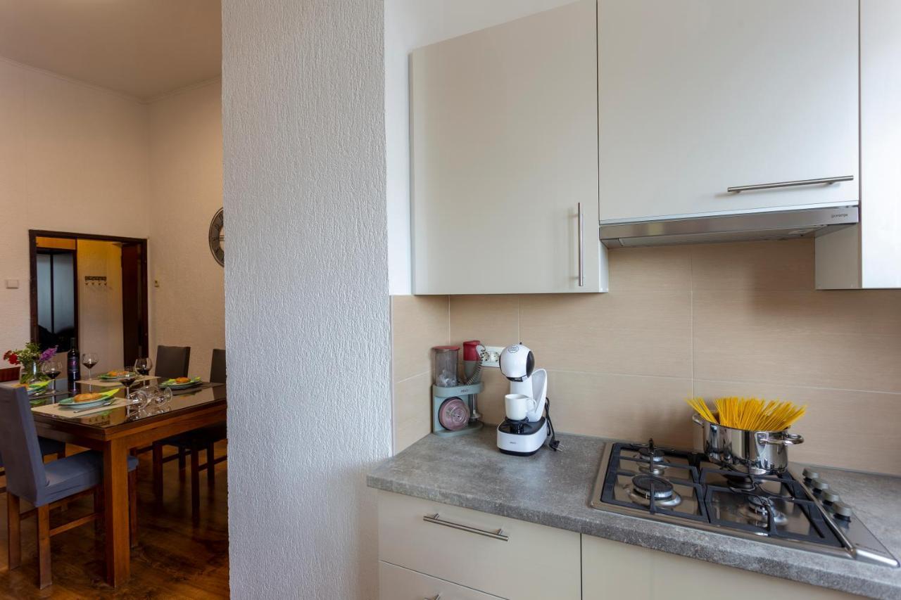 Apartman Lema Pula Extérieur photo