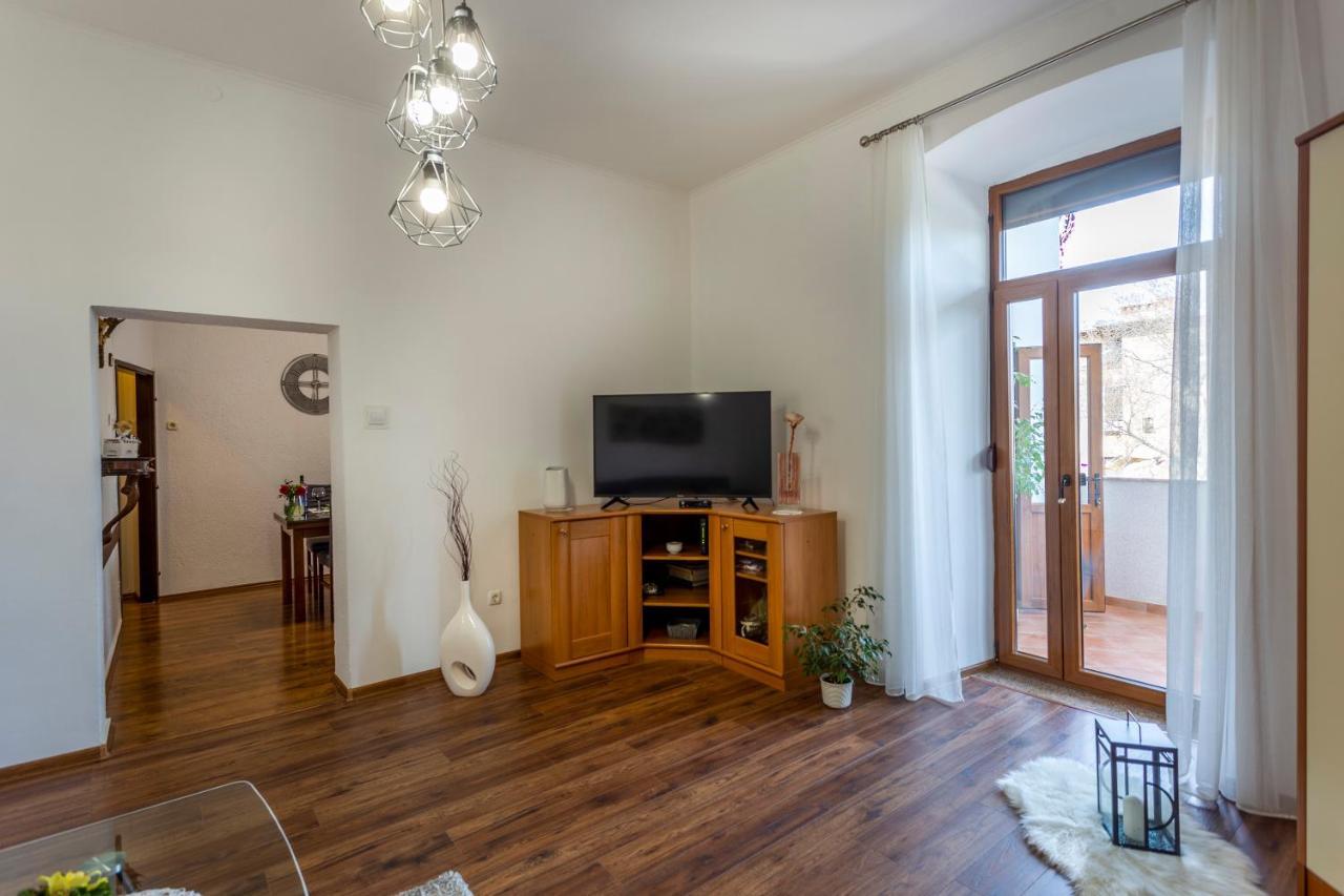 Apartman Lema Pula Extérieur photo